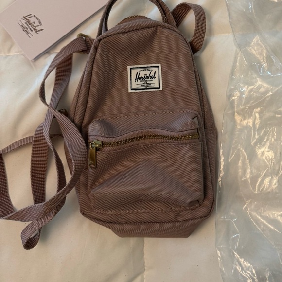 Herschel Nova Crossbody Rose NWT - Picture 2 of 3